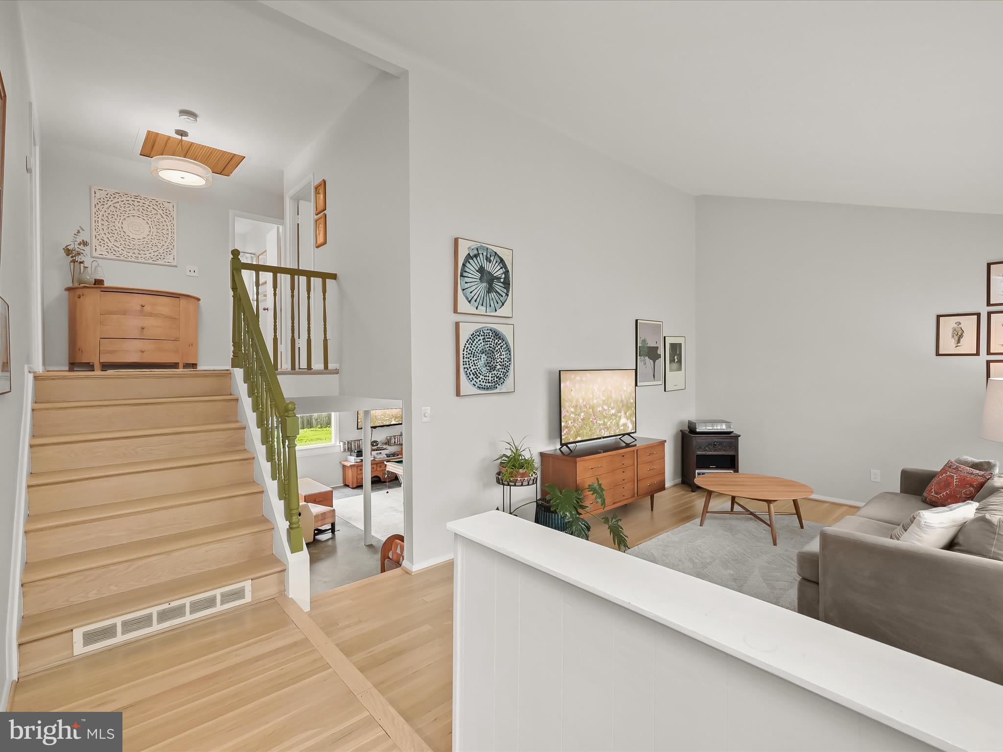 ORCHARD HILLS - Residential