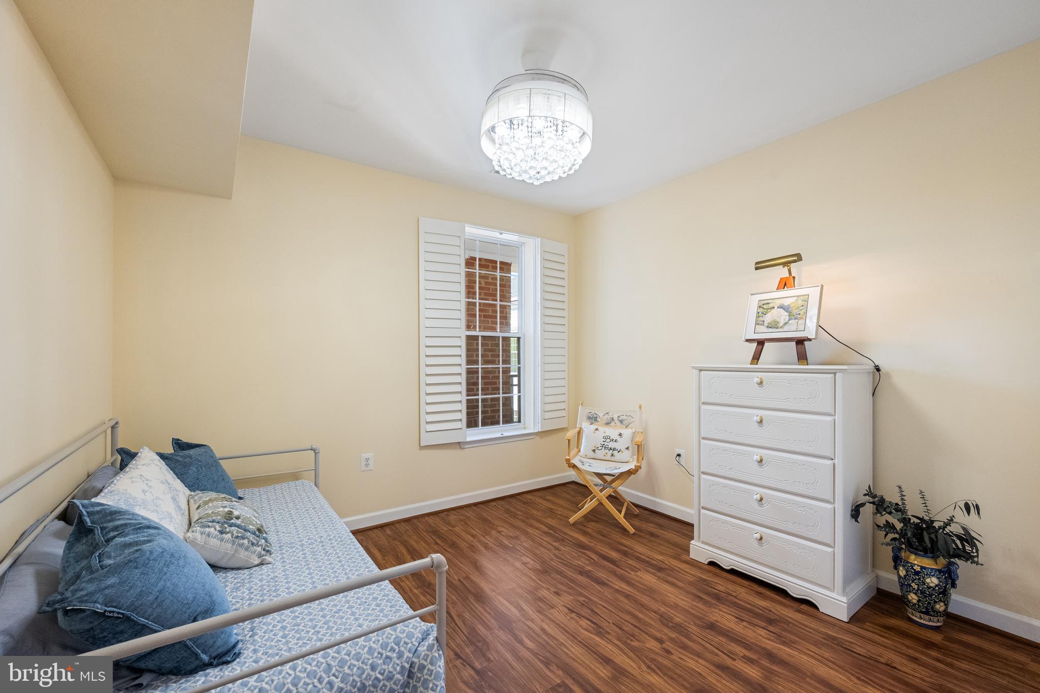 PROVIDENCE SQUARE - Residential