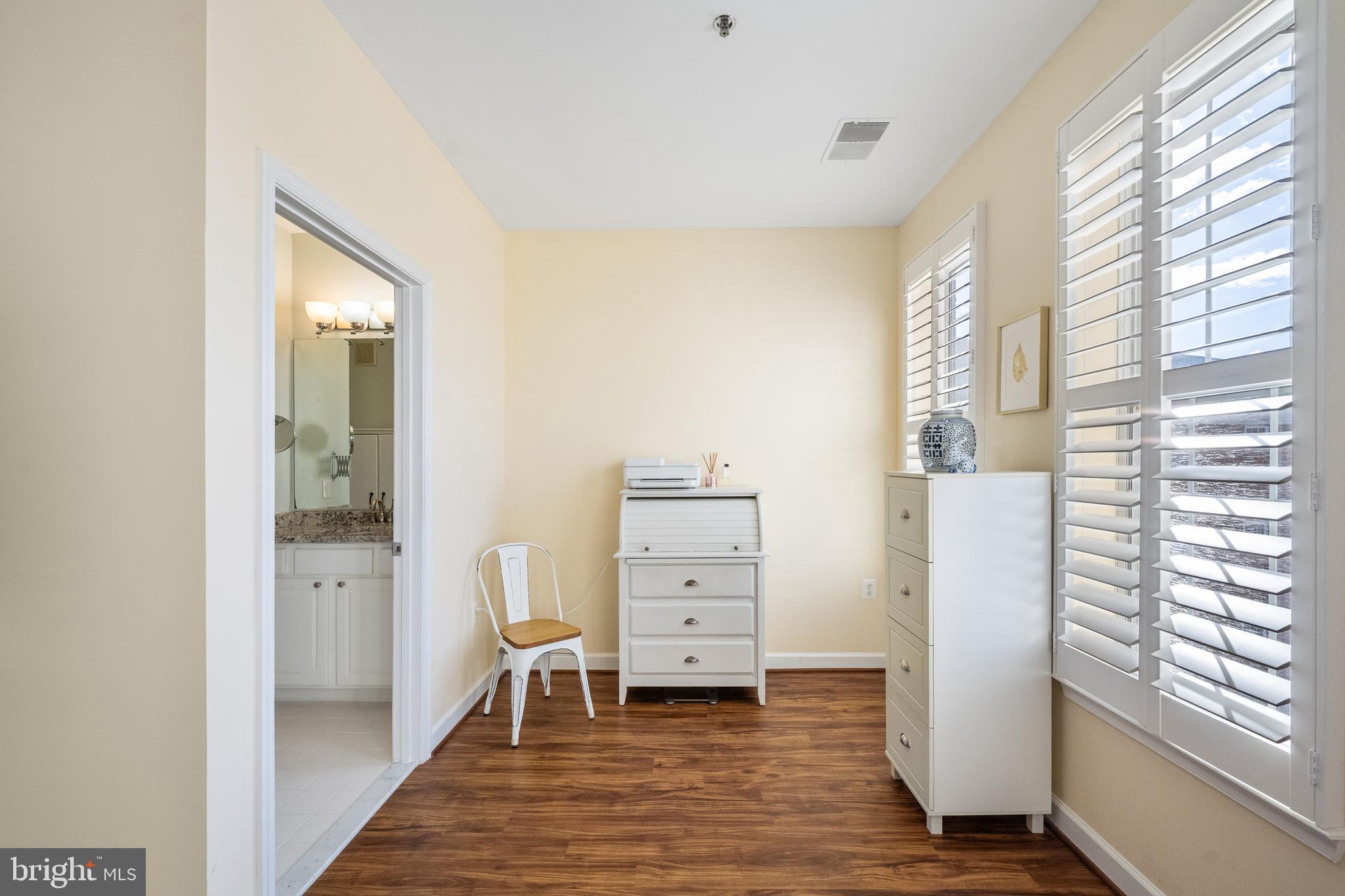 PROVIDENCE SQUARE - Residential