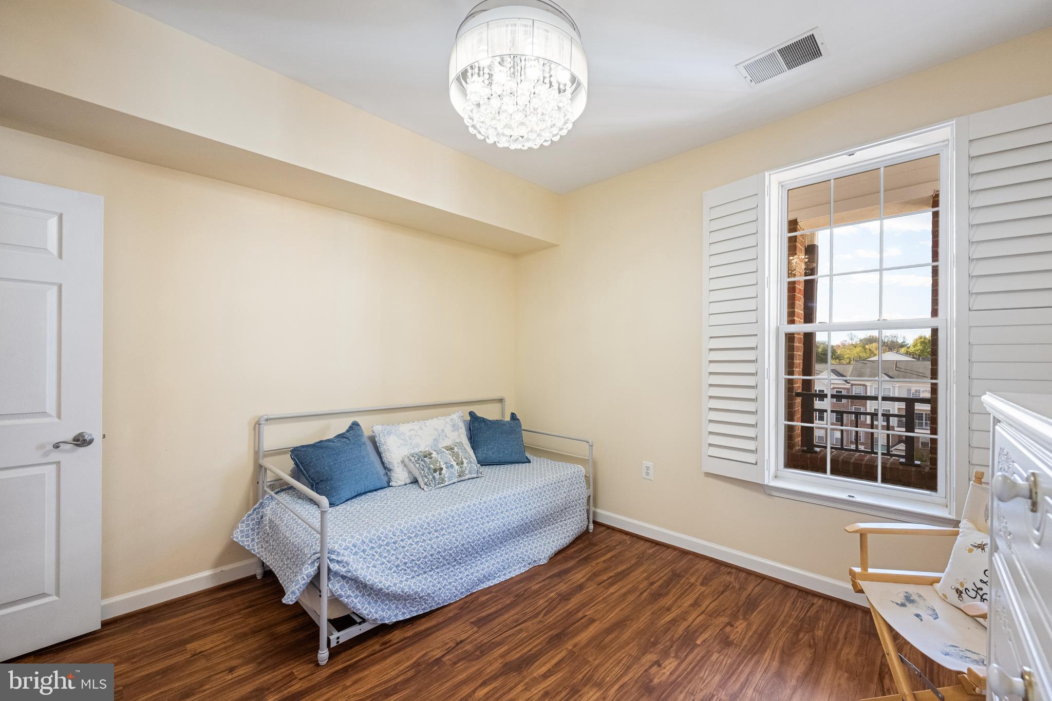 PROVIDENCE SQUARE - Residential