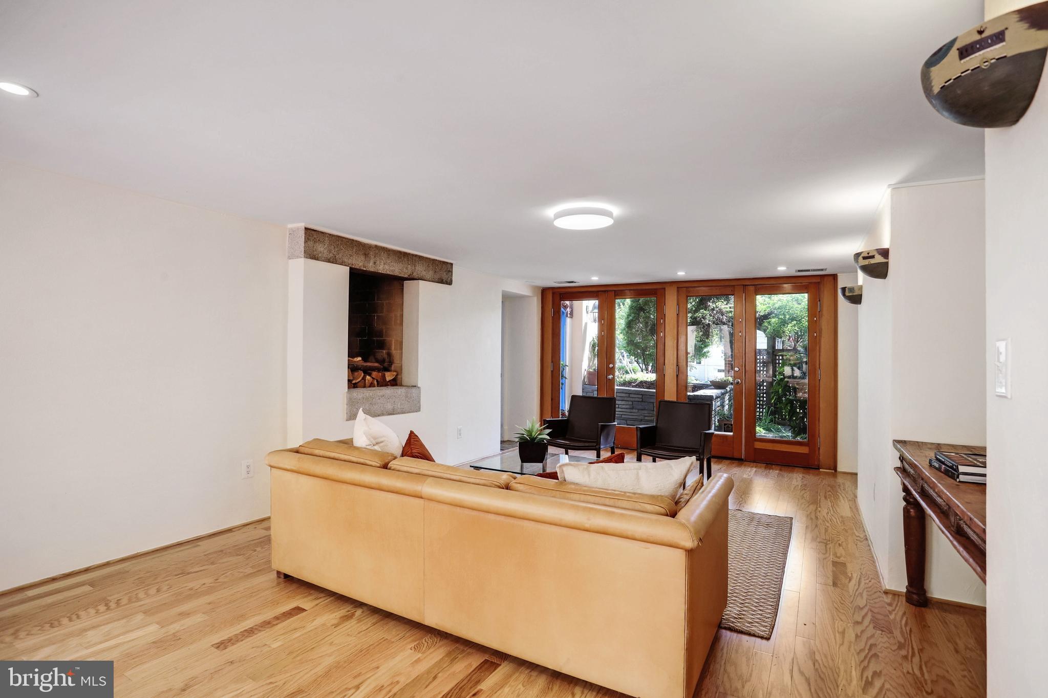 THE HAMLET - Residential
