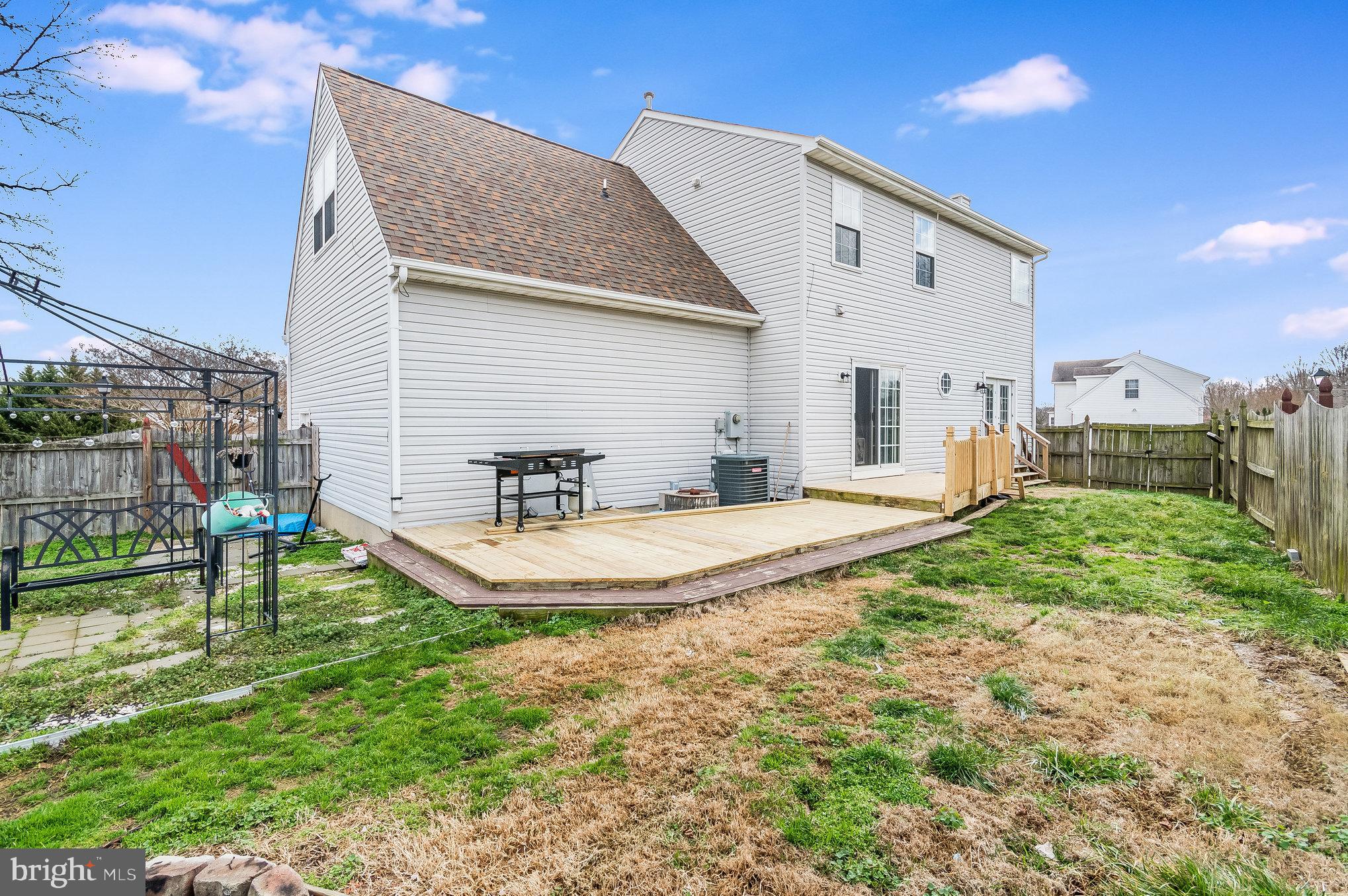 ASHLEIGH PARK - Residential