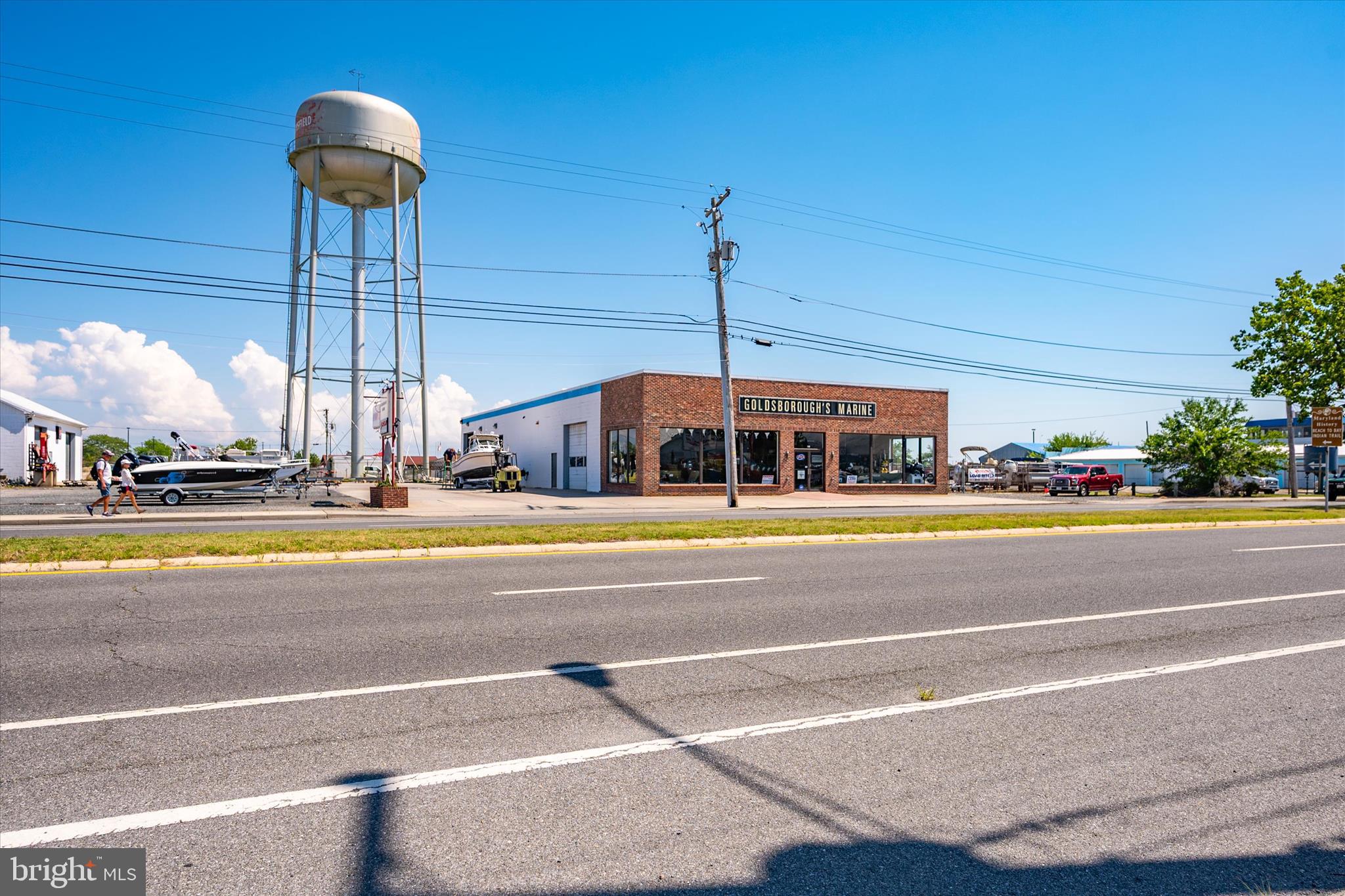 709 W MAIN STREET