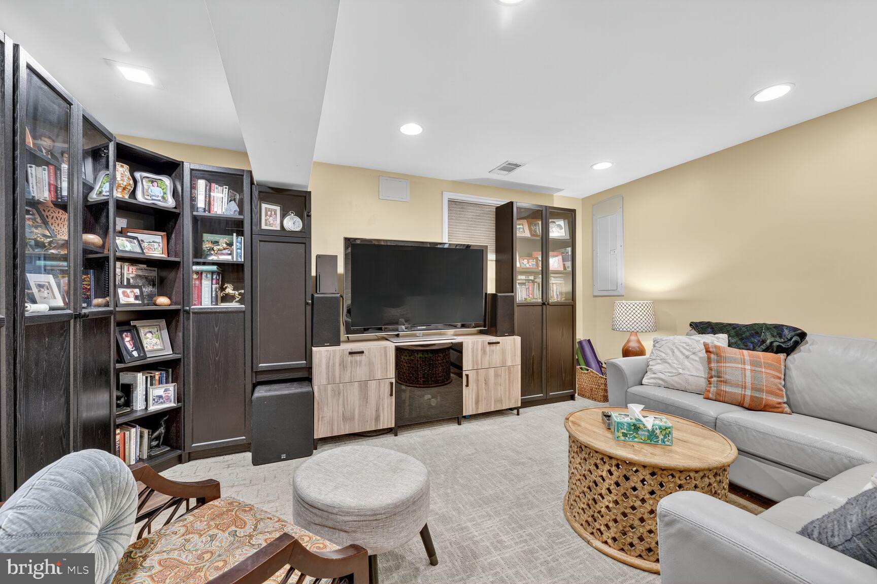 DUKE GARDENS - Residential