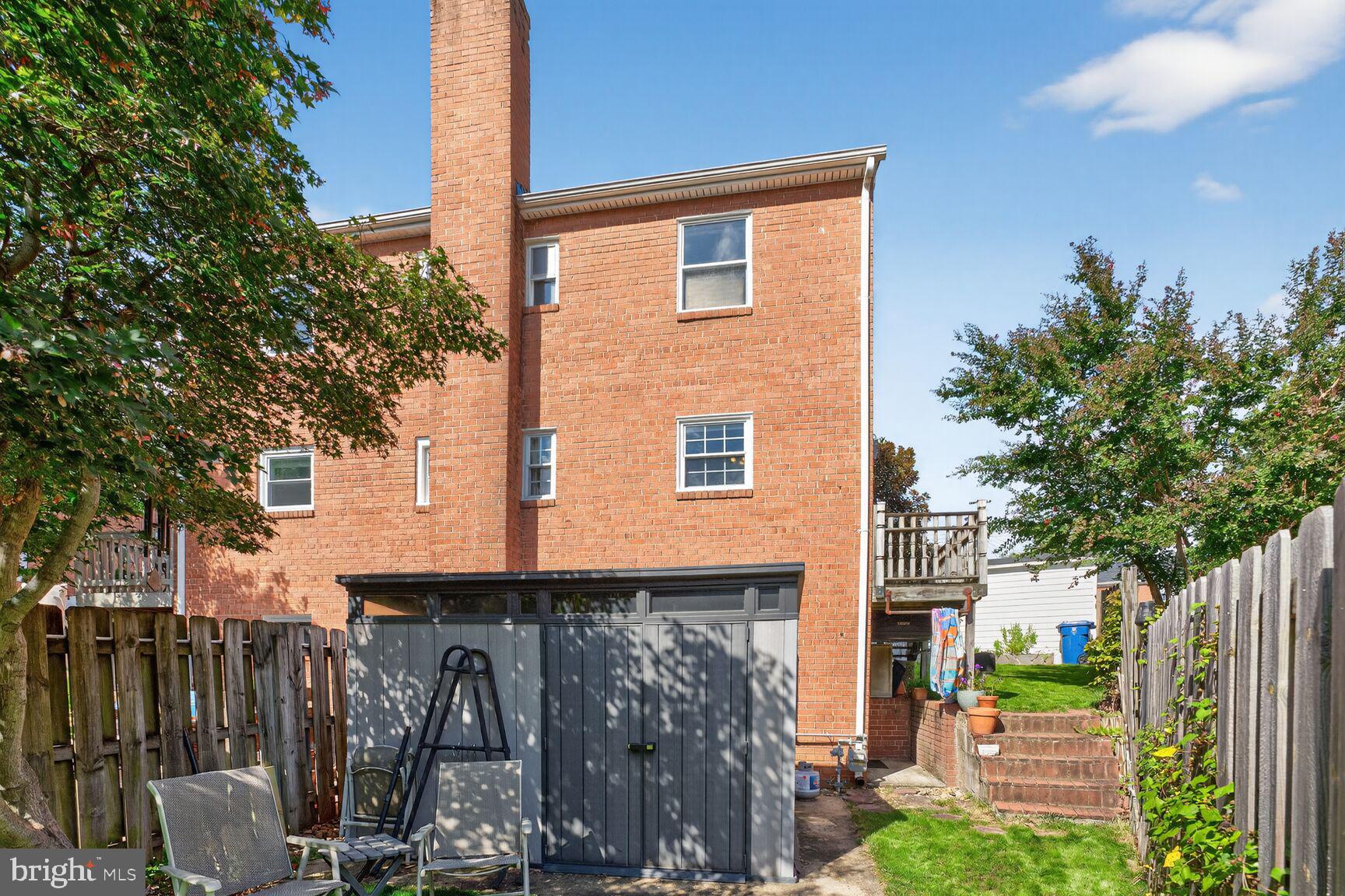 DUKE GARDENS - Residential