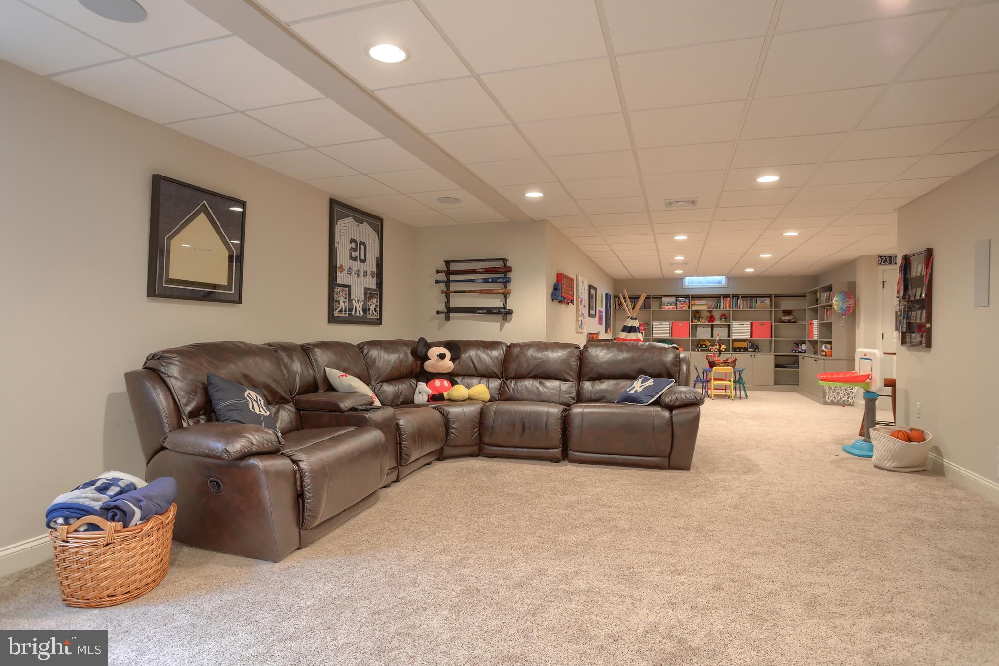 BROOK VIEW - Residential