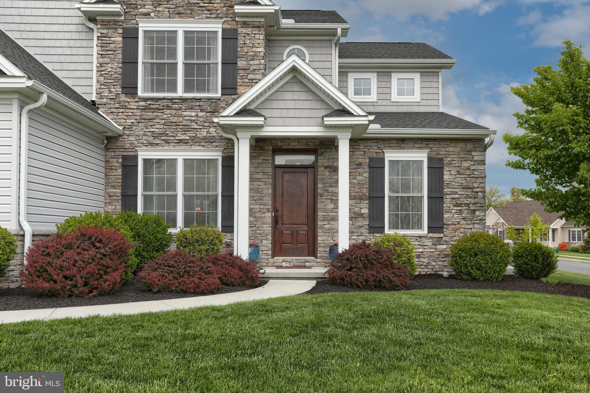 BROOK VIEW - Residential