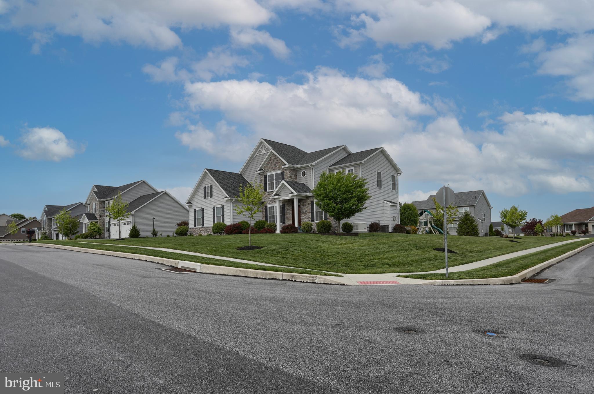 BROOK VIEW - Residential