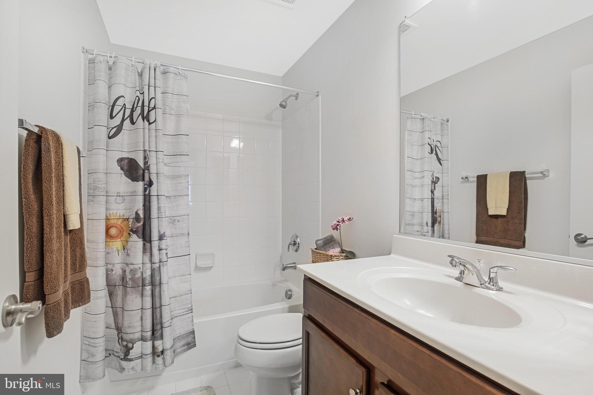 EASTVIEW AT STONE RIDGE - Residential Lease