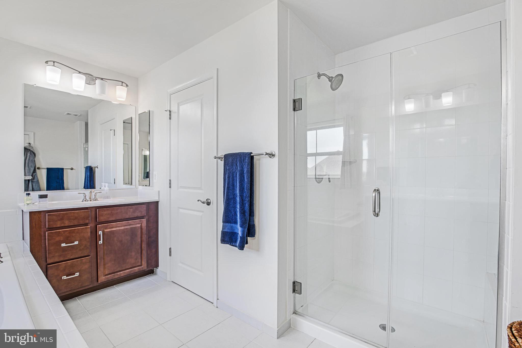 EASTVIEW AT STONE RIDGE - Residential Lease