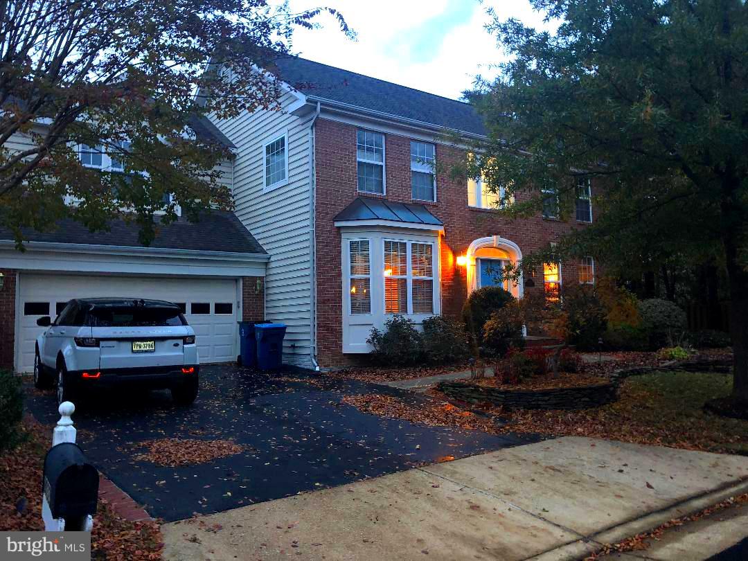 EDGE HILL - Residential Lease