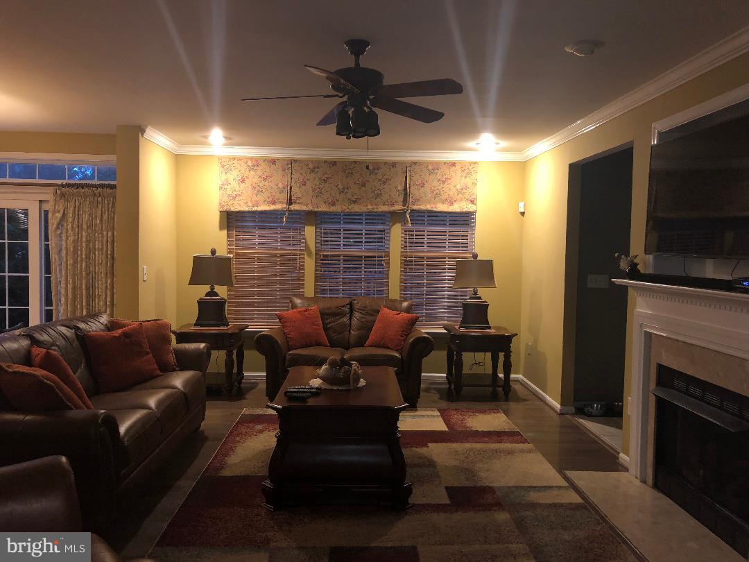 EDGE HILL - Residential Lease