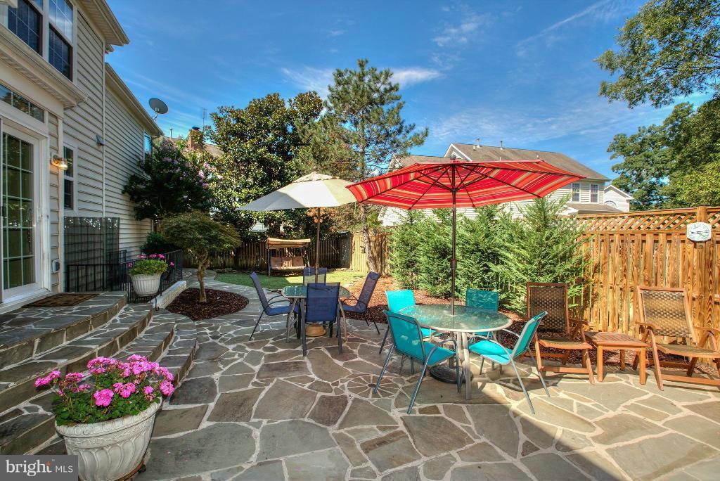 EDGE HILL - Residential Lease