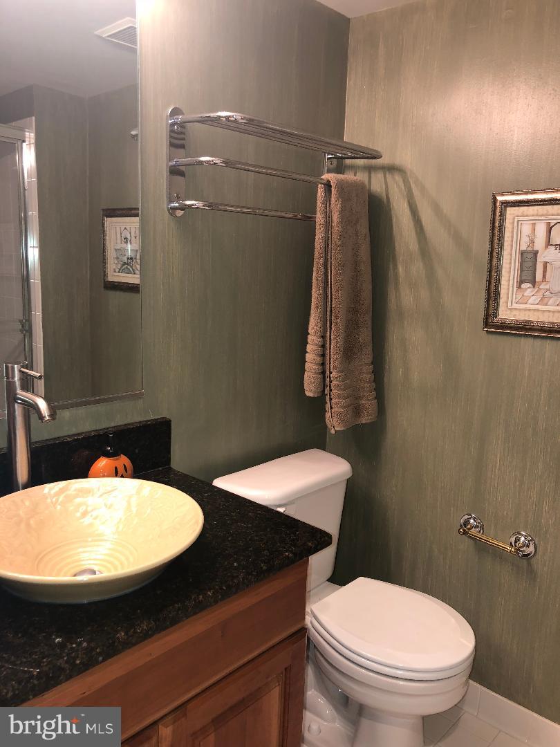 EDGE HILL - Residential Lease