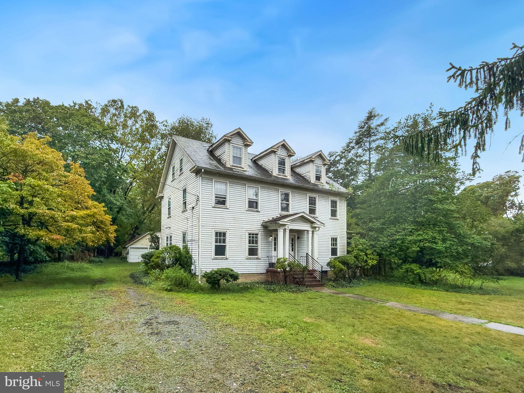 106 RUSSELL AVENUE
