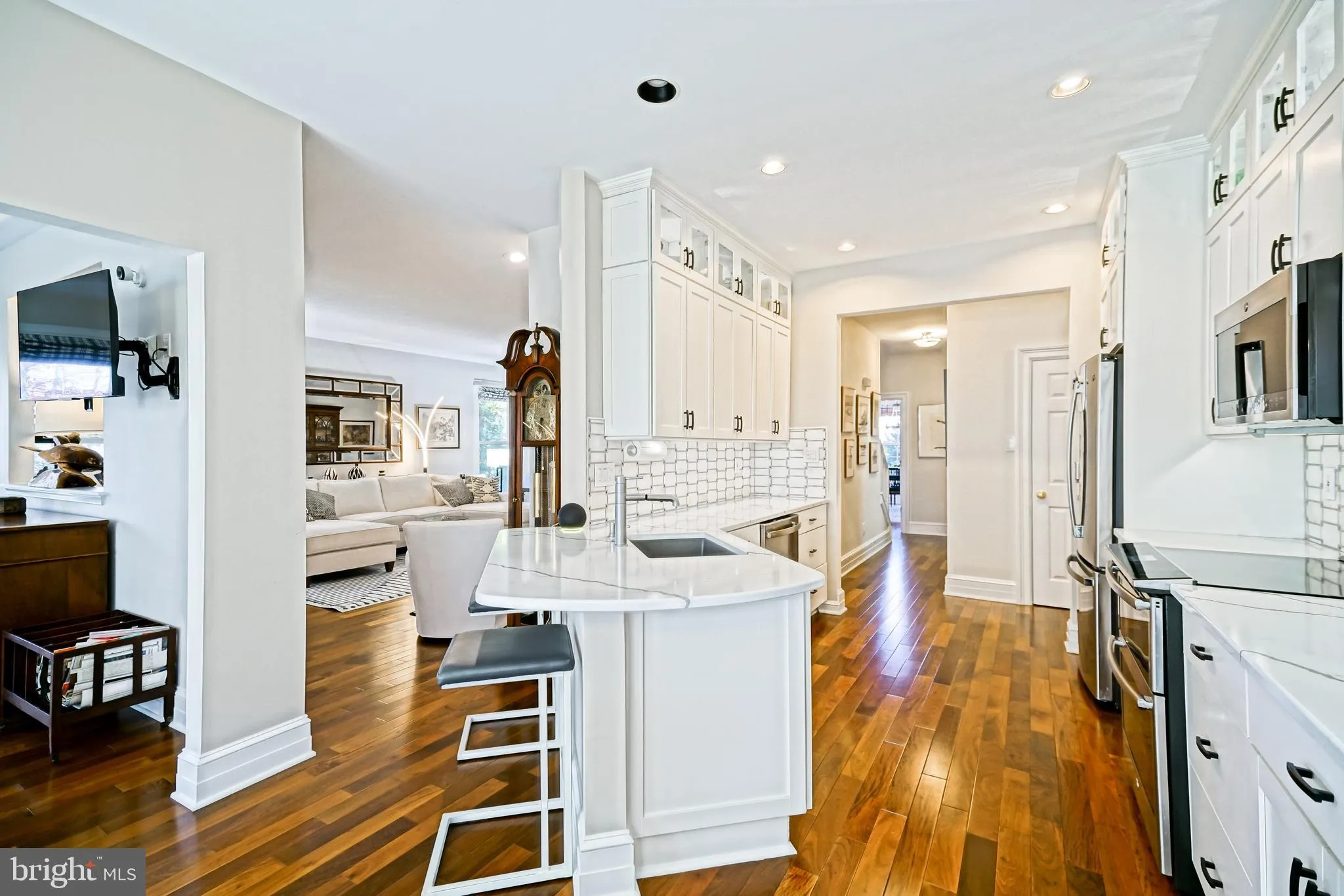 Rehoboth Beach, Delaware 19971, United States, 4 Bedrooms Bedrooms, ,5 BathroomsBathrooms,Residential,Pending,28645