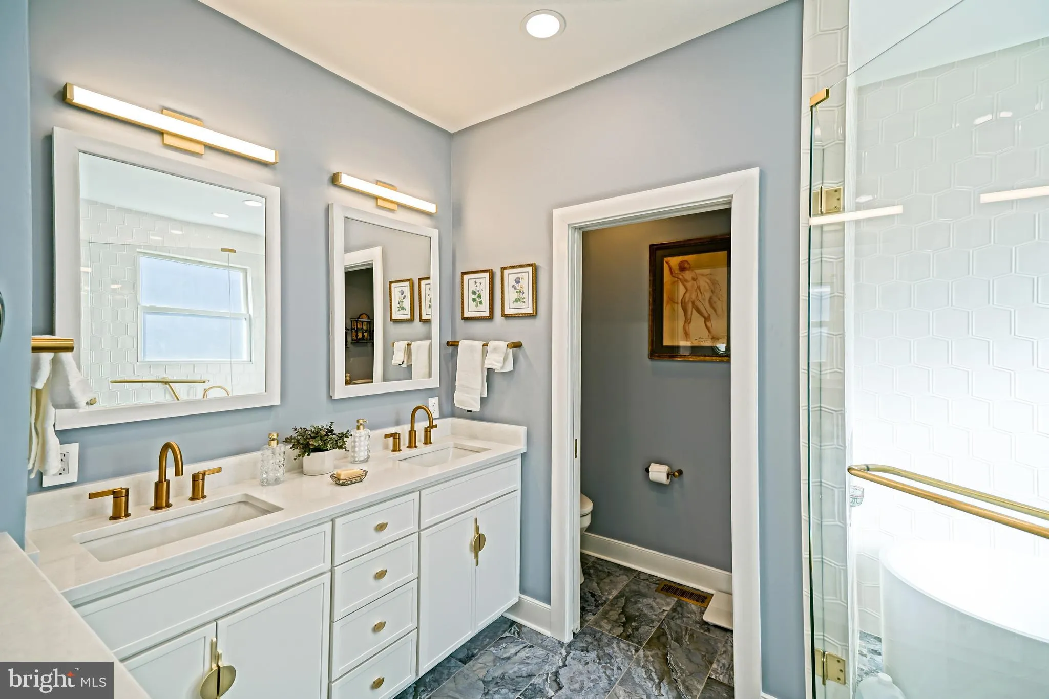 Rehoboth Beach, Delaware 19971, United States, 4 Bedrooms Bedrooms, ,5 BathroomsBathrooms,Residential,Pending,28645