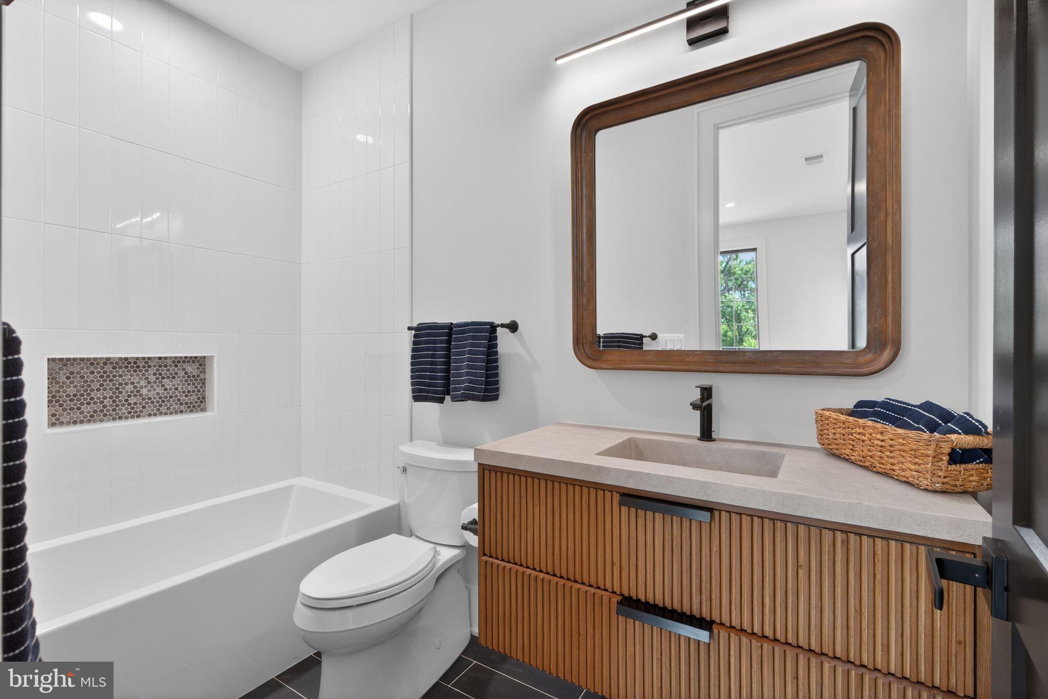 GLEN ECHO HEIGHTS - Residential