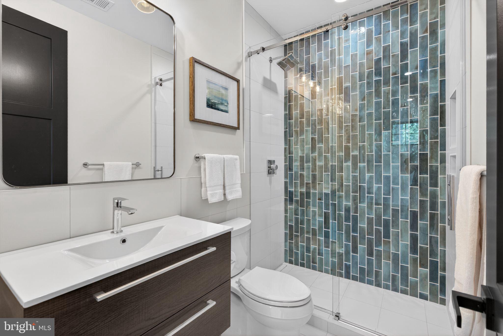 GLEN ECHO HEIGHTS - Residential
