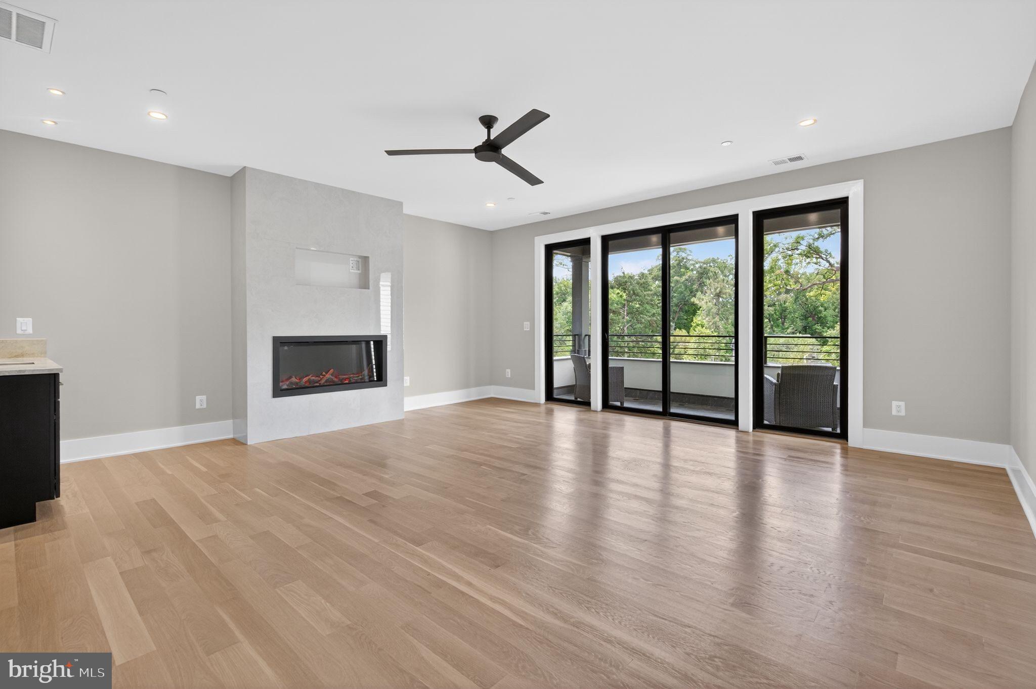 GLEN ECHO HEIGHTS - Residential