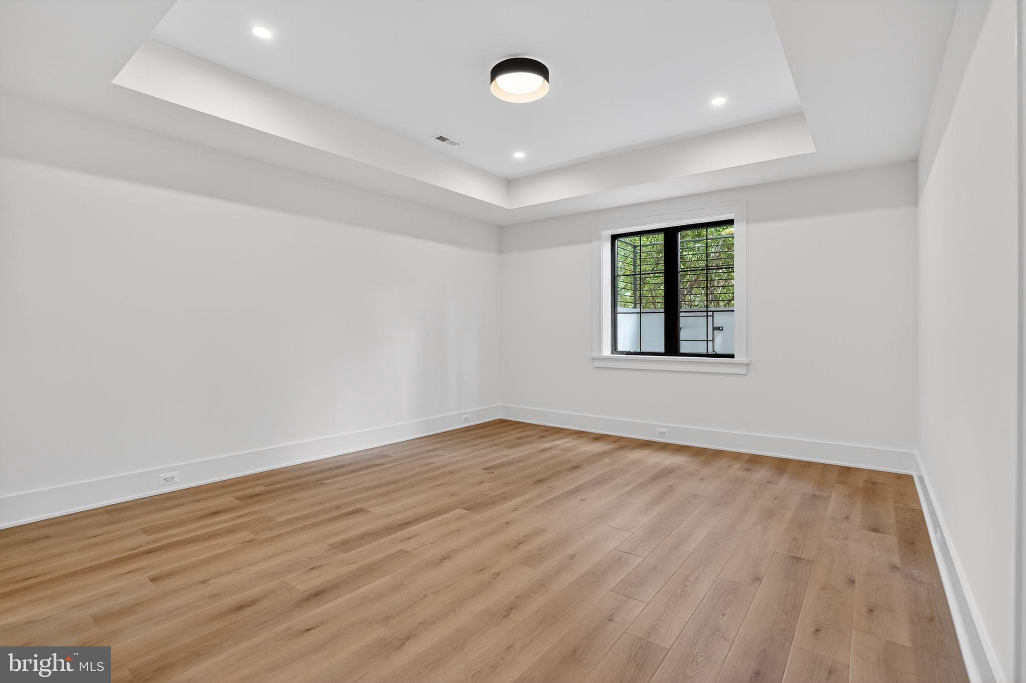 GLEN ECHO HEIGHTS - Residential