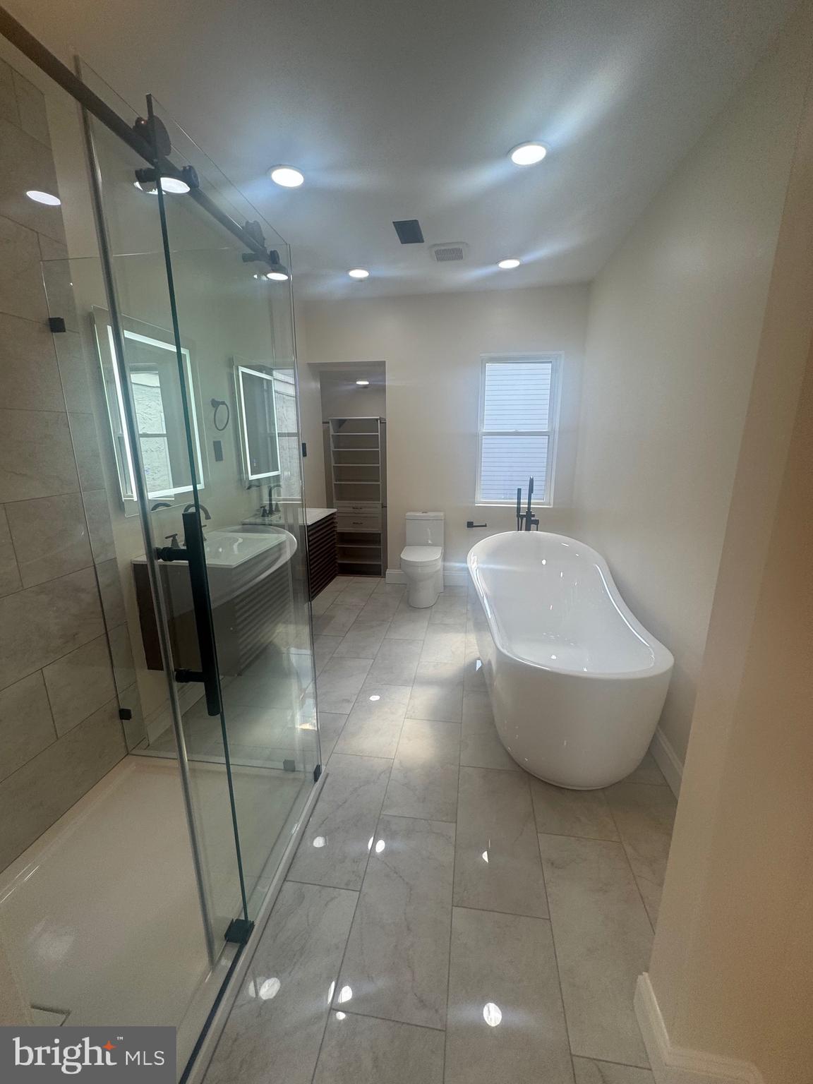 FAIRMOUNT - Residential