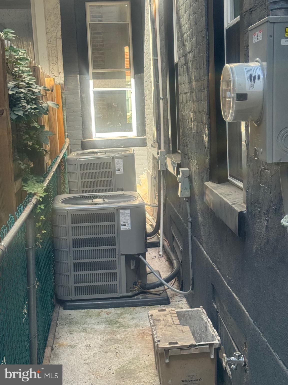 FAIRMOUNT - Residential