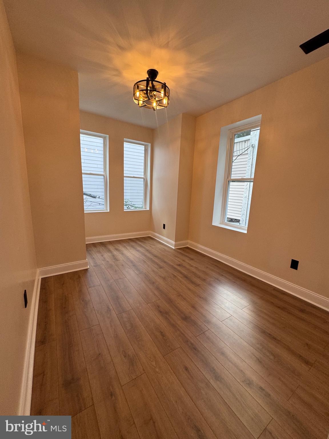 FAIRMOUNT - Residential