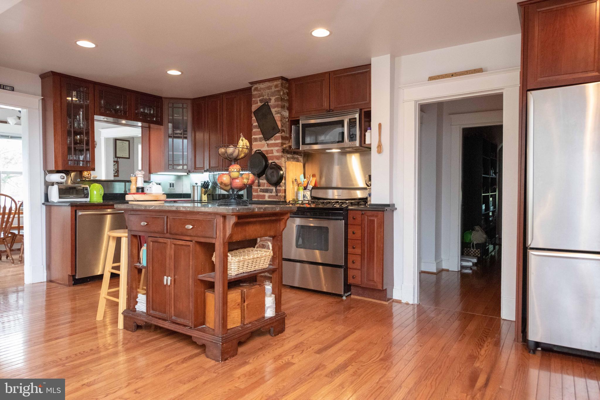 ALEXANDRIA - Residential Lease