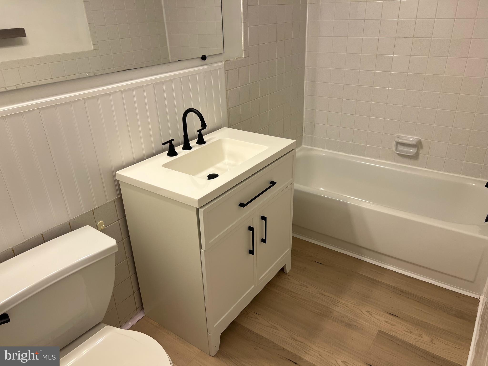 ELKINS PARK - Residential Lease