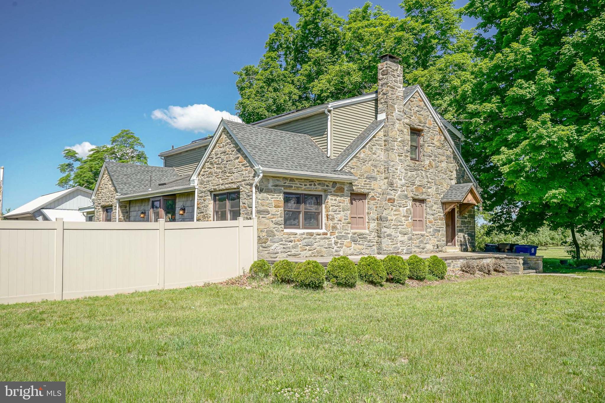 930 N DELSEA DRIVE