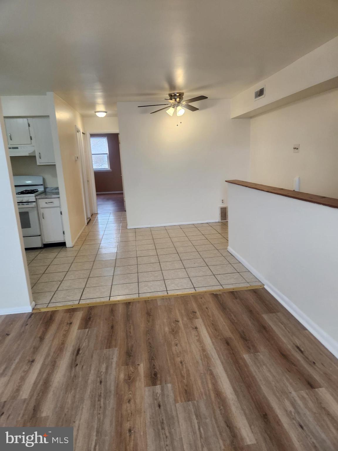 4320 E HOWELL STREET 1