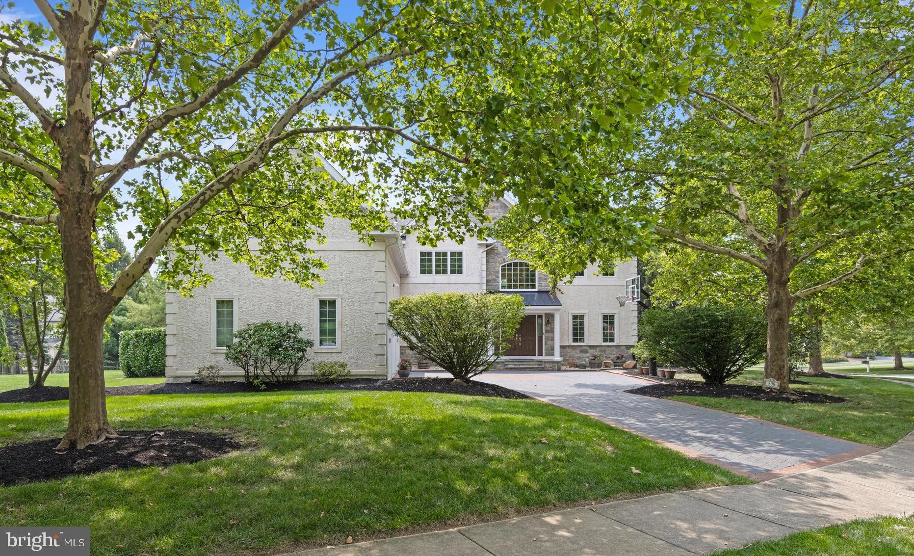 Berwyn, Pennsylvania 19312, United States, 4 Bedrooms Bedrooms, ,5 BathroomsBathrooms,Residential,Active,188830