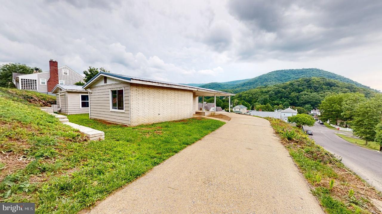 WEST END KEYSER - Residential