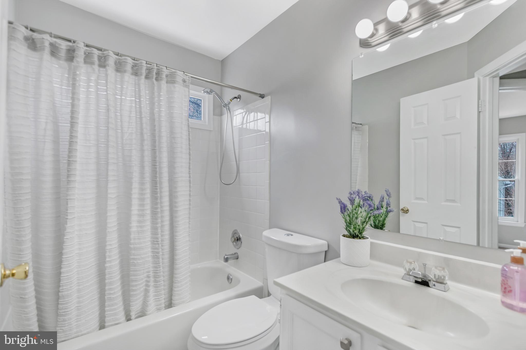 SPRINGFIELD OAKS - Residential