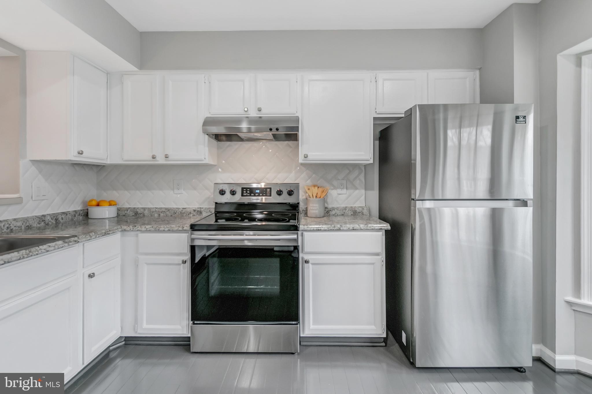 SPRINGFIELD OAKS - Residential