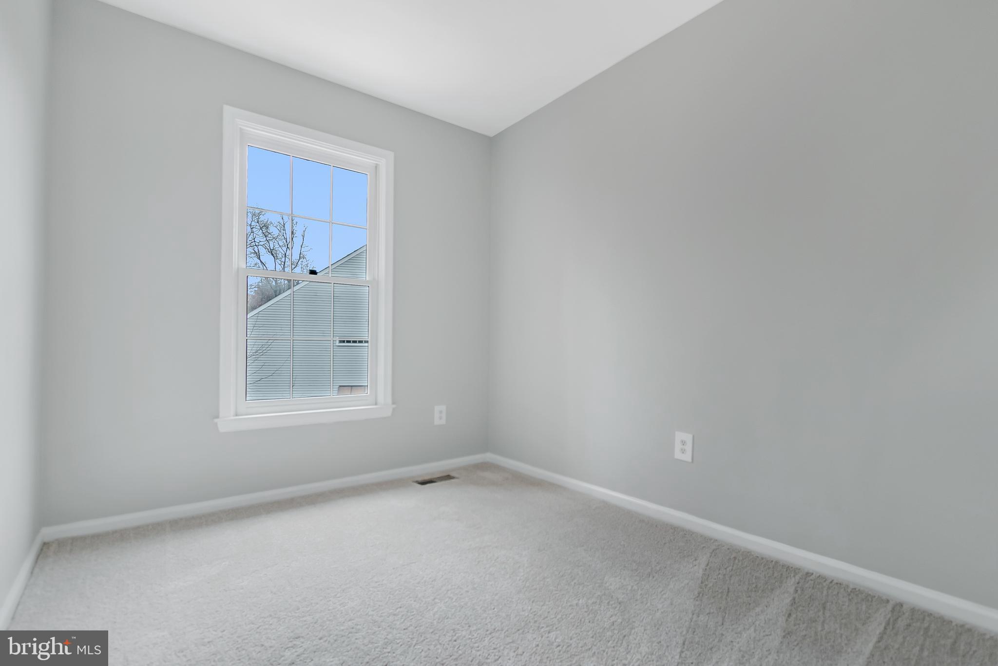 SPRINGFIELD OAKS - Residential