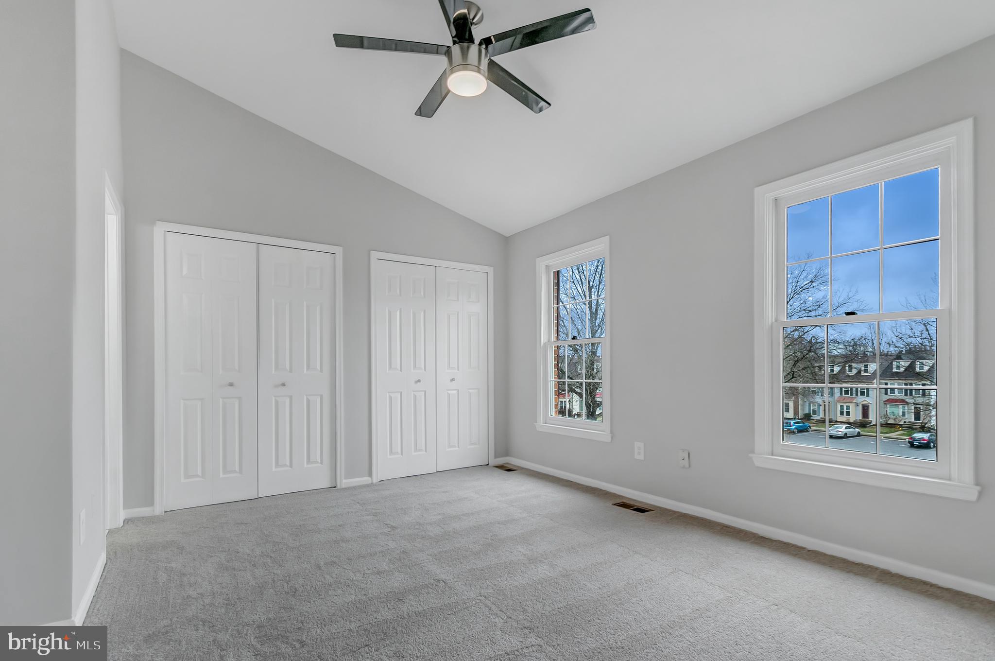 SPRINGFIELD OAKS - Residential