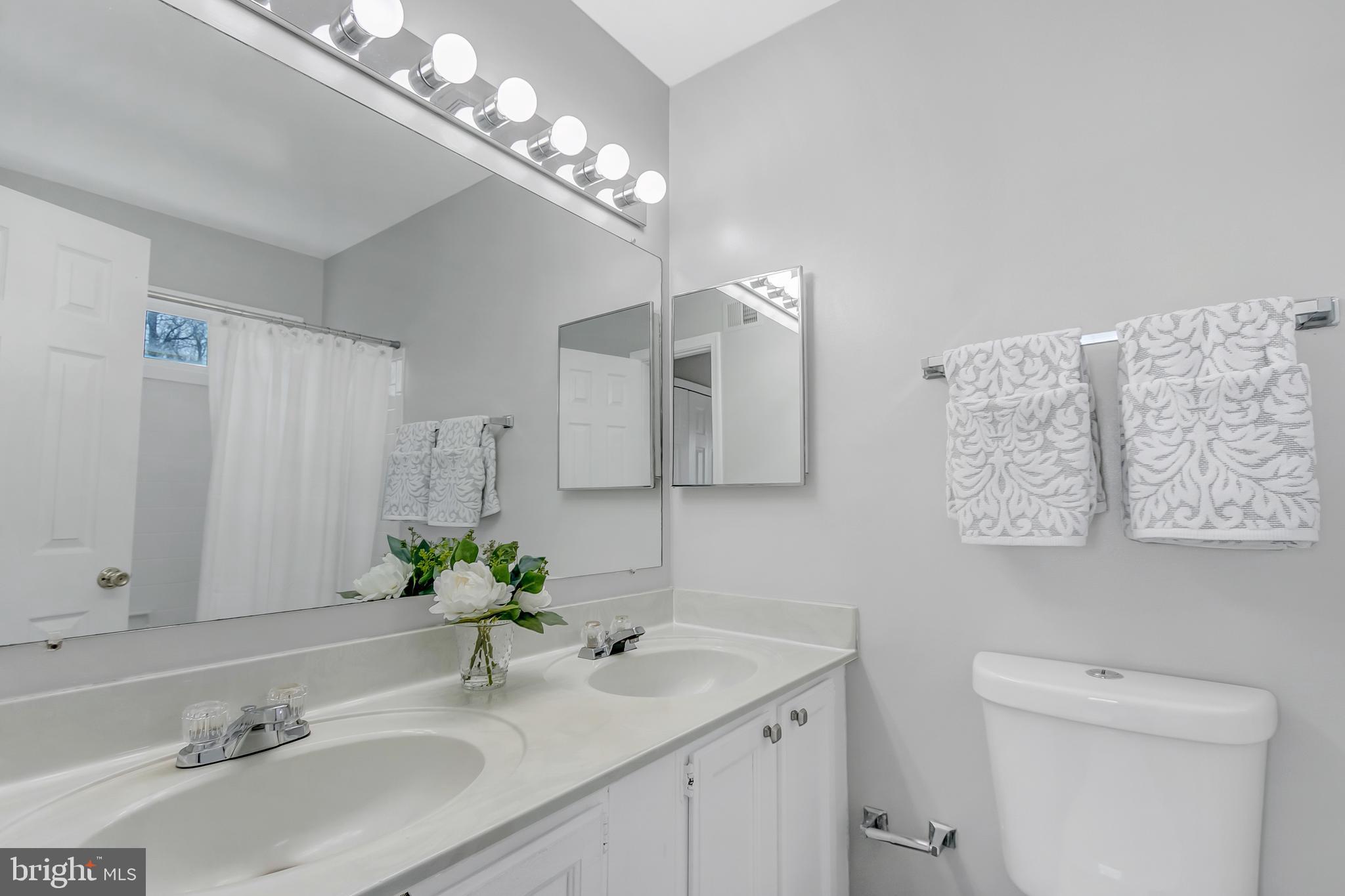 SPRINGFIELD OAKS - Residential