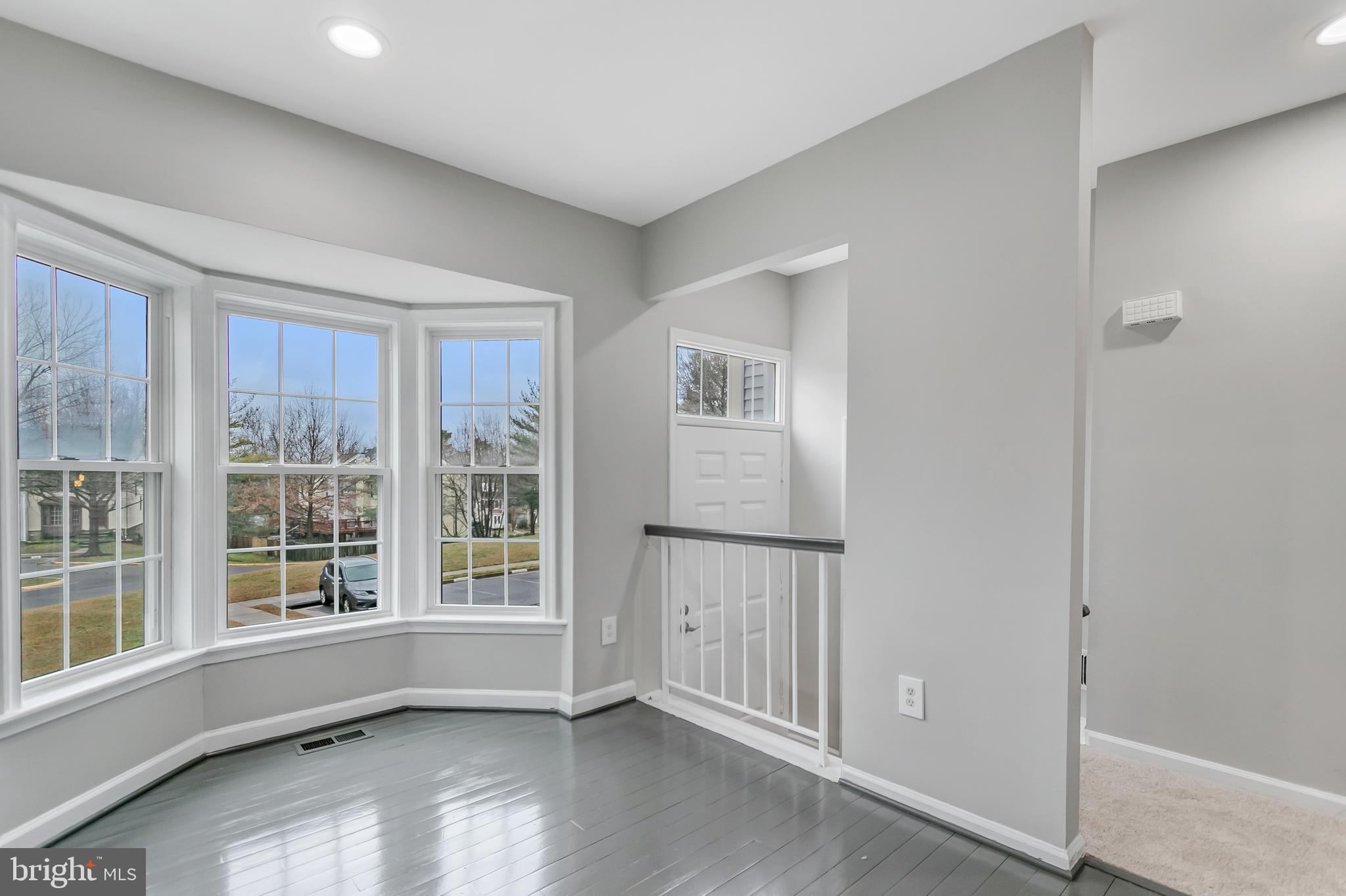 SPRINGFIELD OAKS - Residential