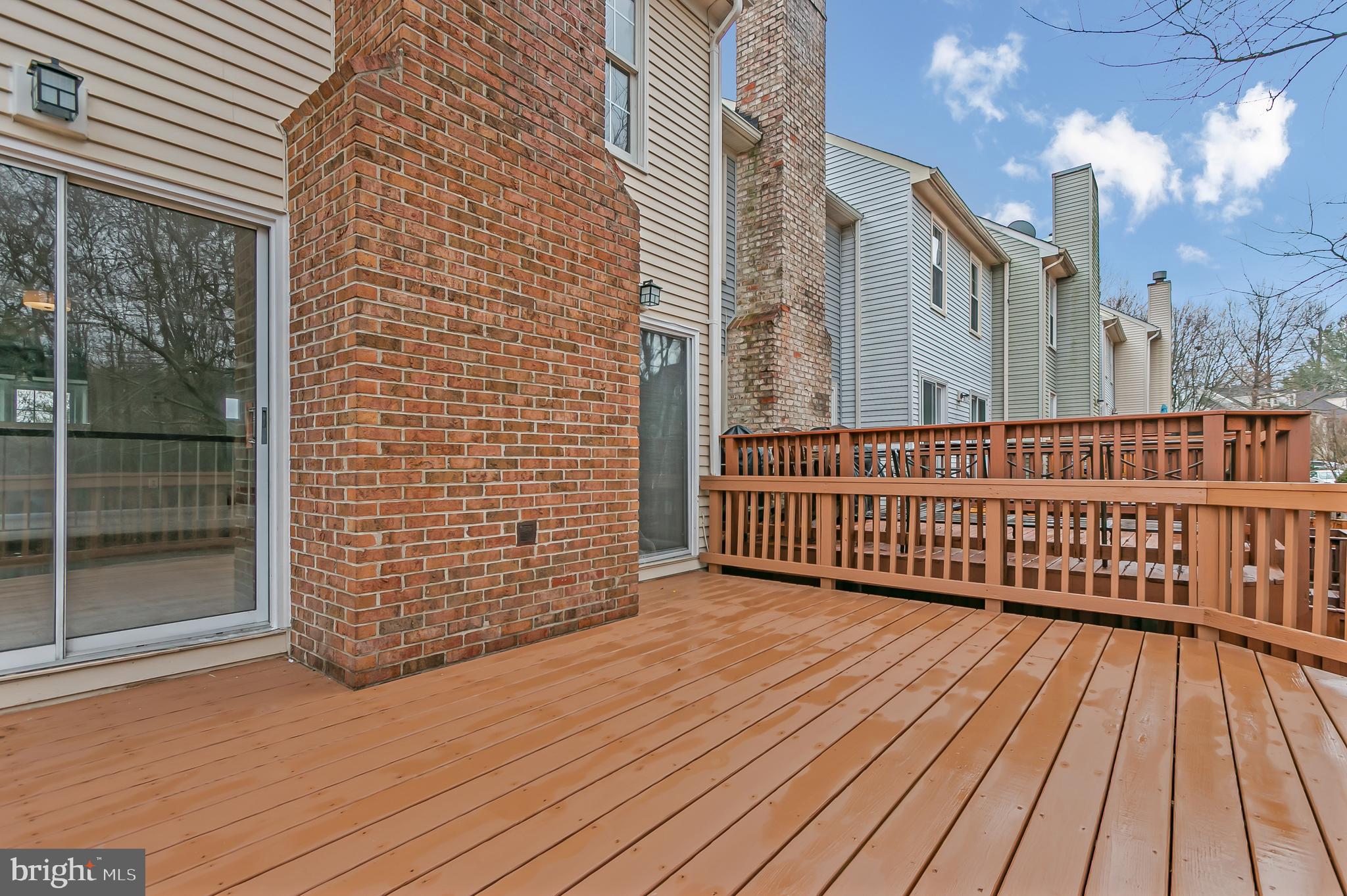 SPRINGFIELD OAKS - Residential