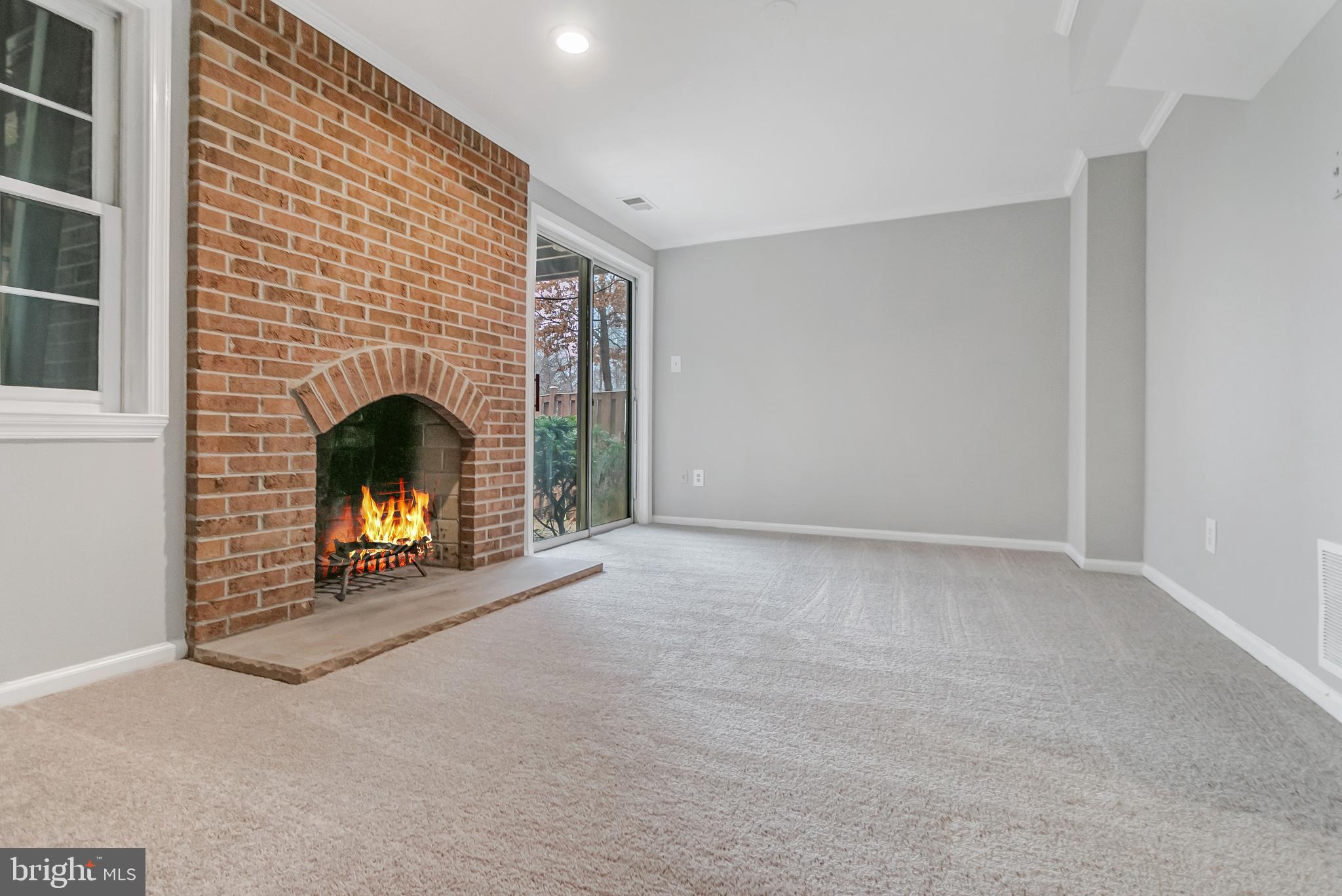 SPRINGFIELD OAKS - Residential