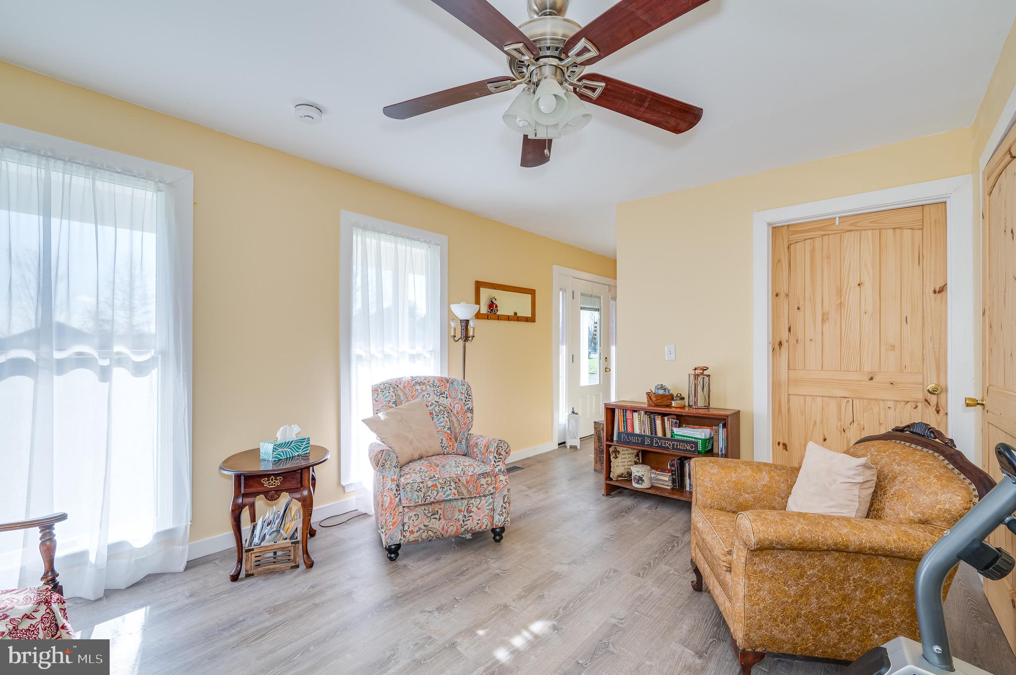 STEEPLE CHASE - Residential