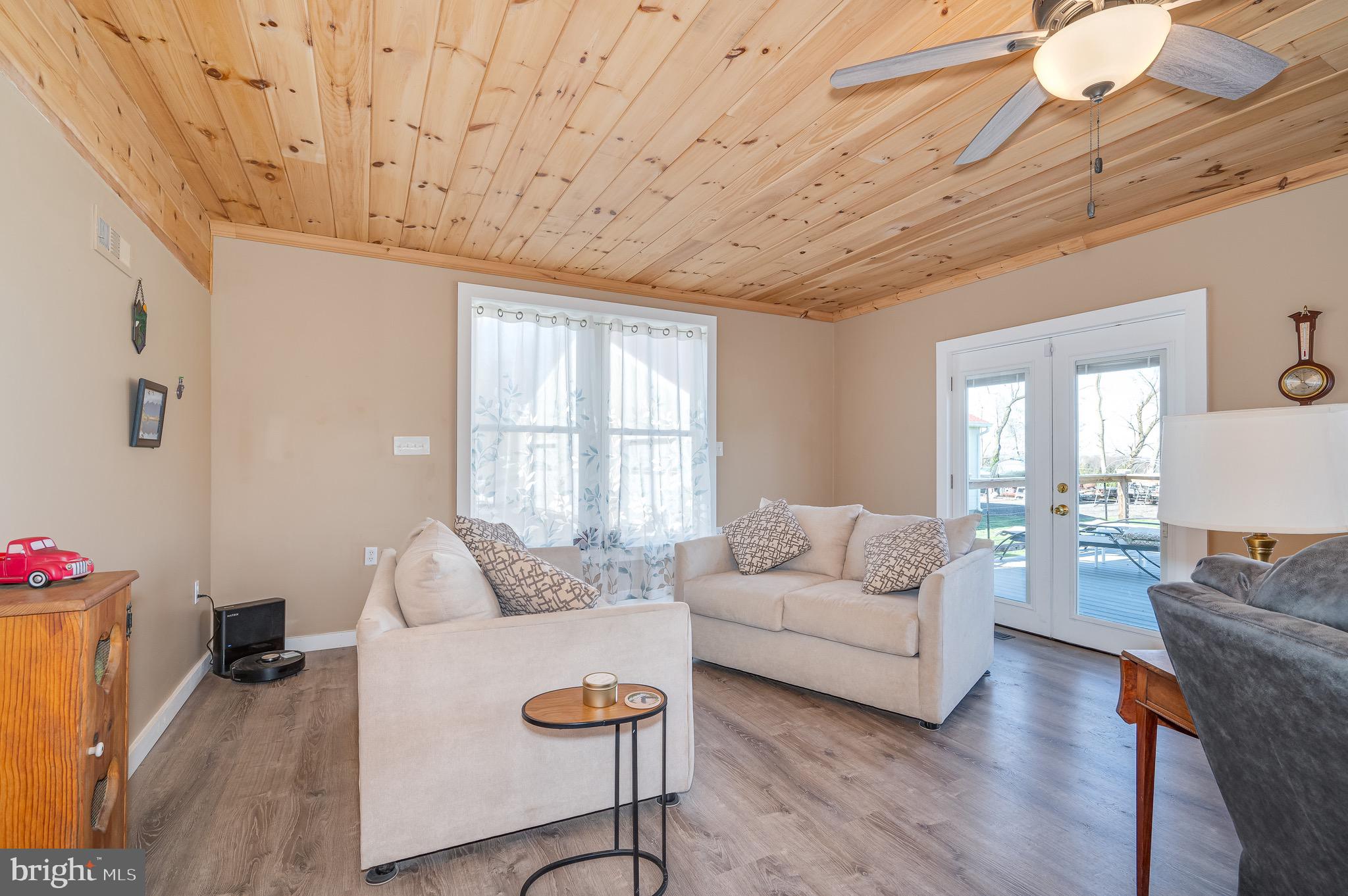 STEEPLE CHASE - Residential