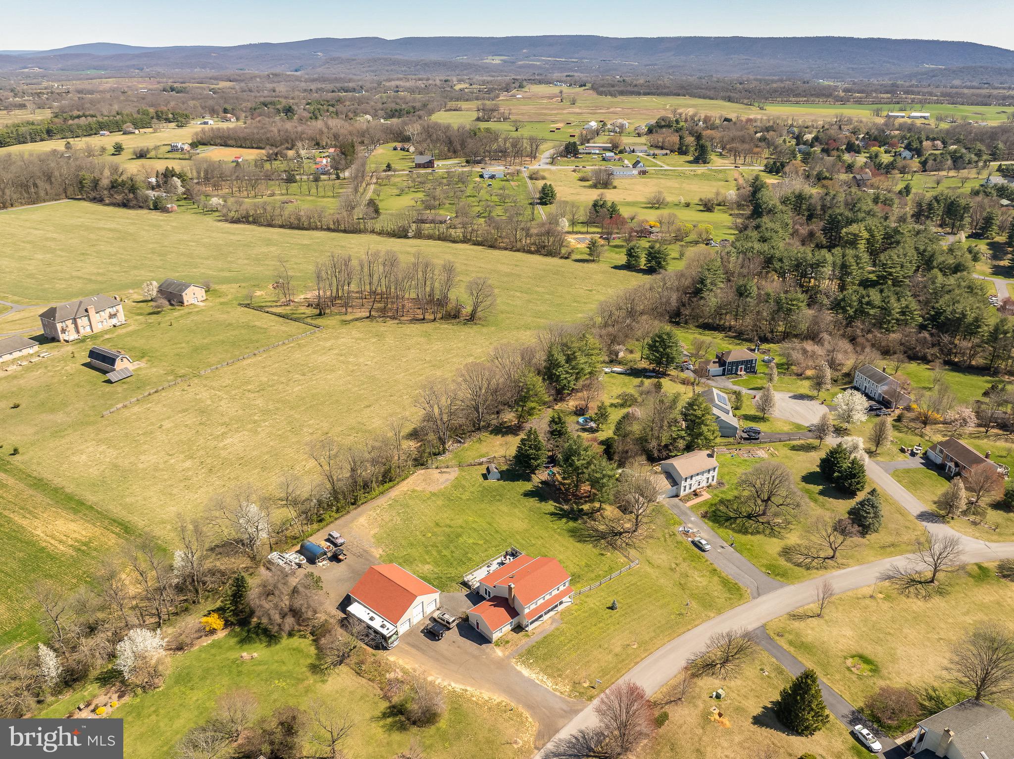 STEEPLE CHASE - Residential