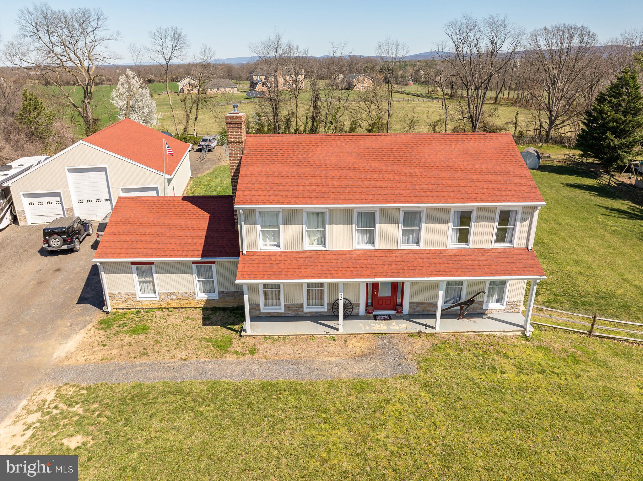 STEEPLE CHASE - Residential