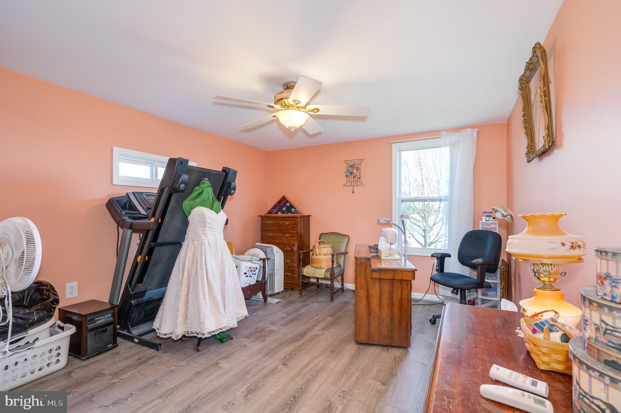 STEEPLE CHASE - Residential