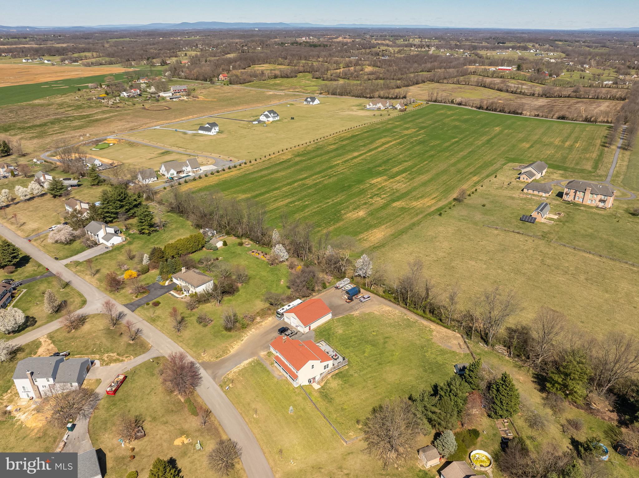 STEEPLE CHASE - Residential