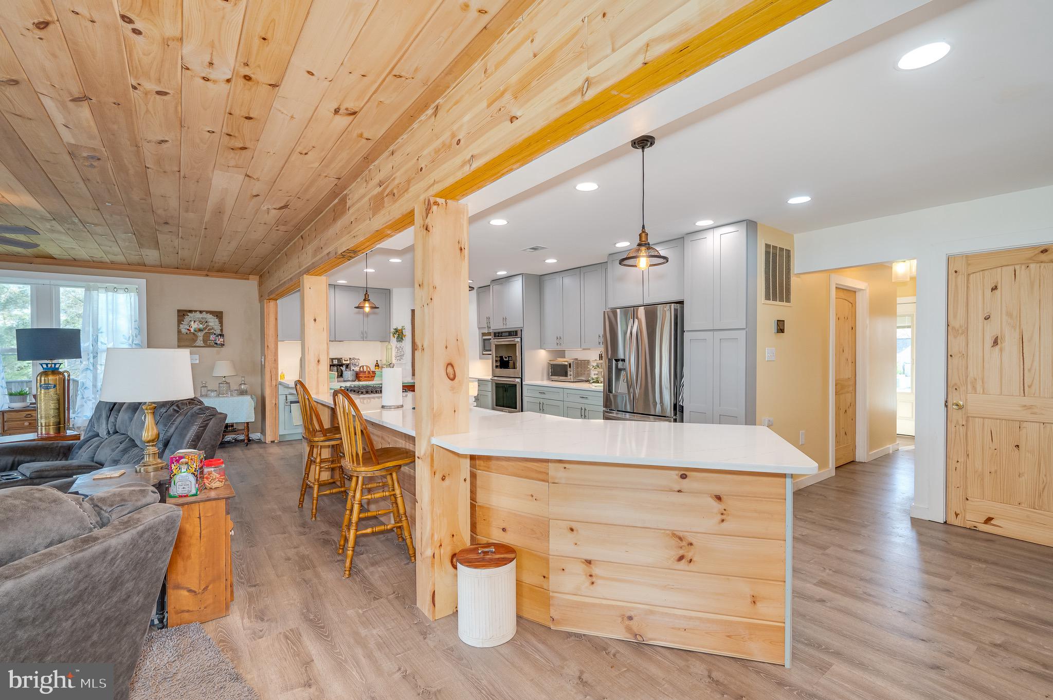 STEEPLE CHASE - Residential