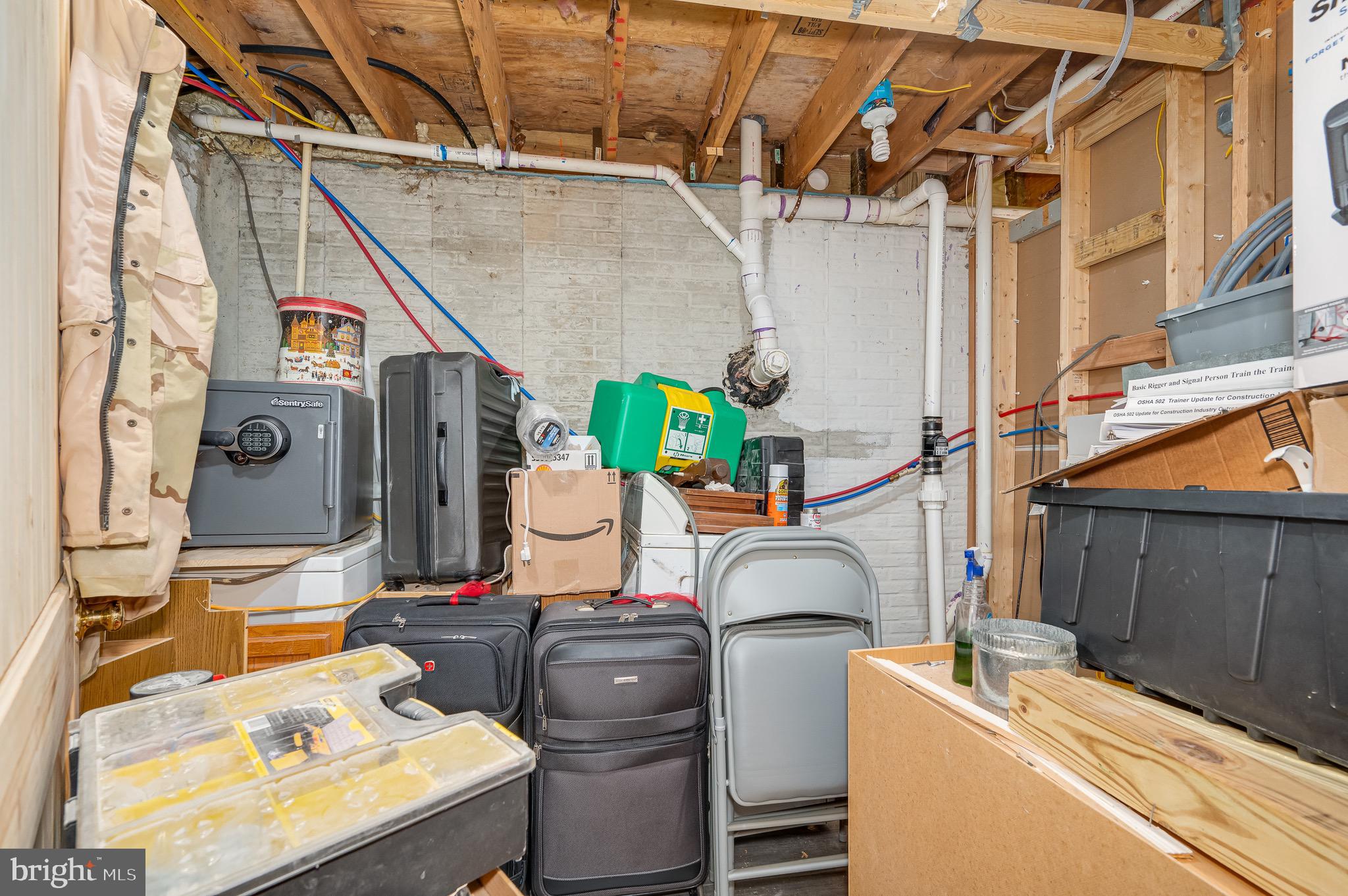 STEEPLE CHASE - Residential